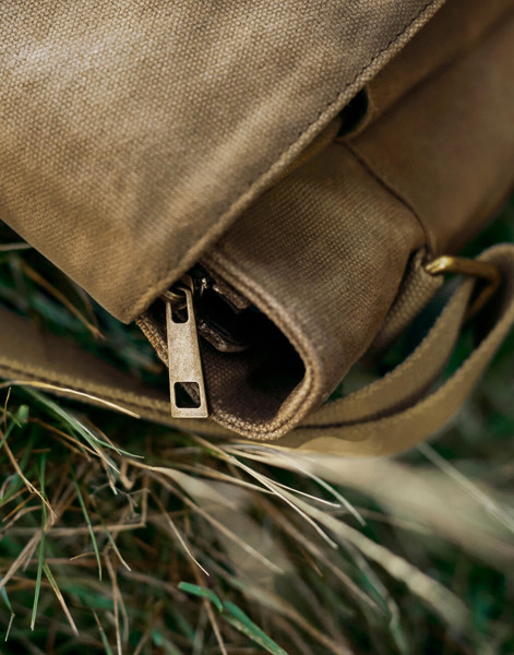Heritage Waxed Canvas Messenger - Olive Green / ONE SIZE