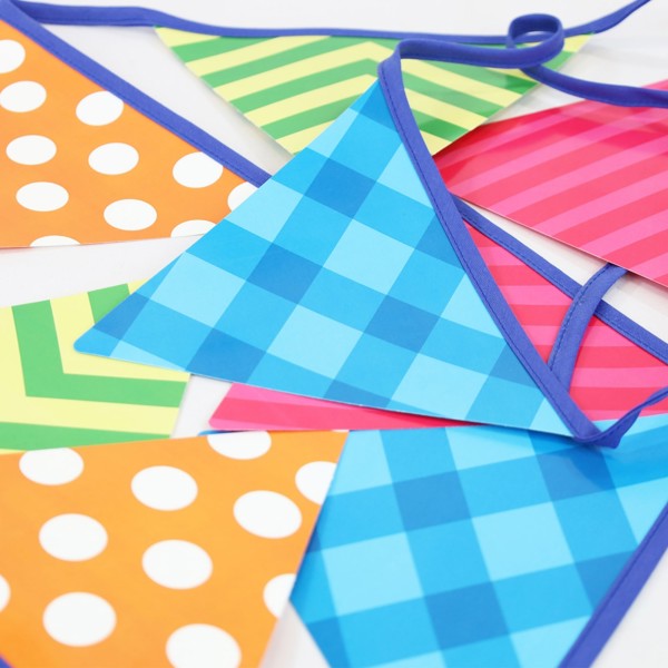 Garland With 4 Pvc Flags, 21X16 Cm, Per Meter, Customizable.