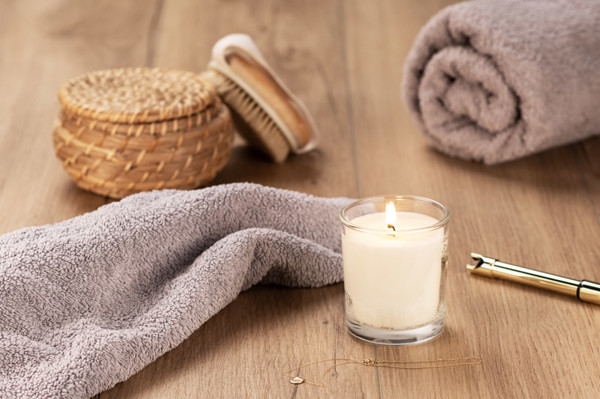 Soybean wax candle 170g - Plum & Patchouli - VERA YOUNG