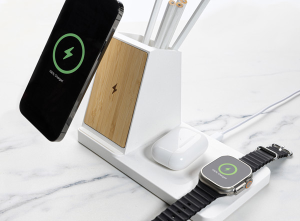 XD - Ontario recycled plastic & bamboo 3-in-1 wireless charger