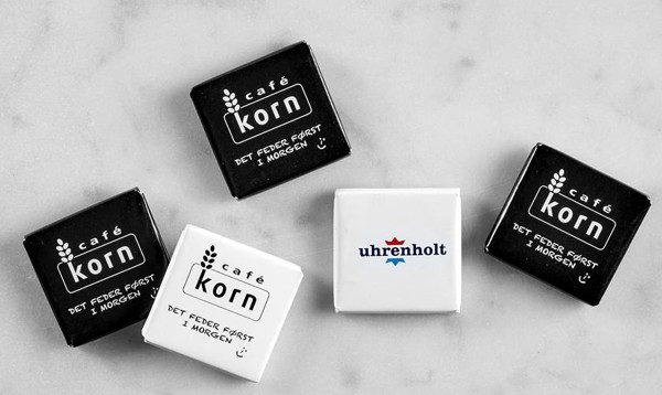 Kvadratchokolade inkl. logotryk i 1-4 farver - Mørk med pebermynte / Kilo