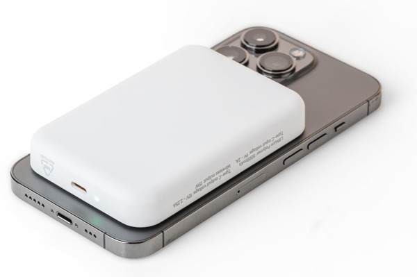 Recycled ABS wireless charger powerbank Miren - White