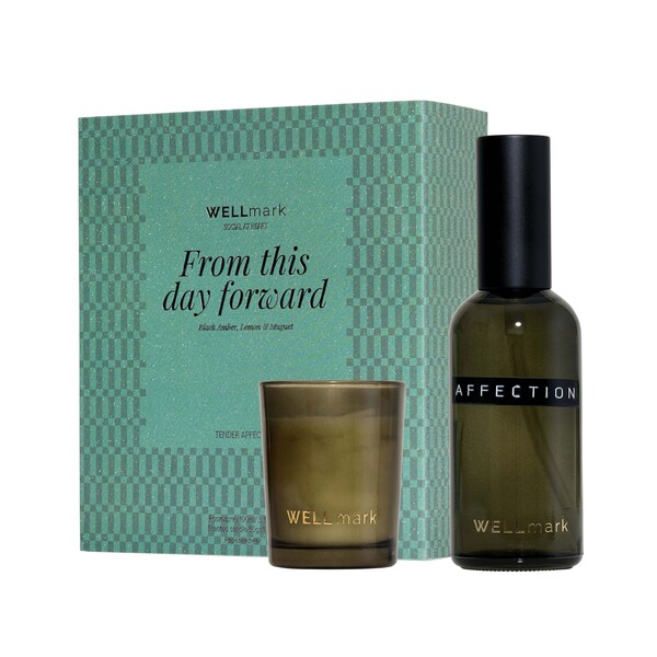 Set regalo Wellmark con spray per ambienti da 100 ml e candela Tender Affection da 70 ml