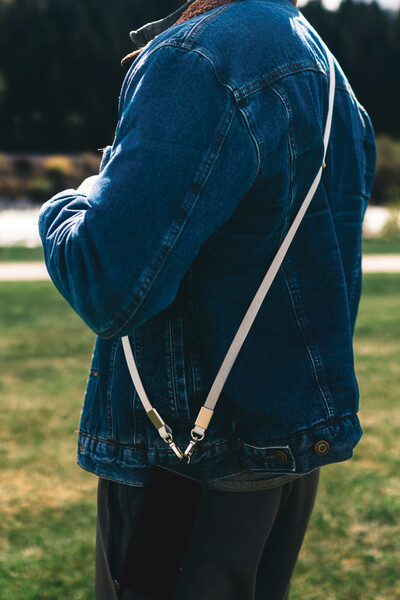 Crossbody popruh na telefon Nivo RCS z rPET - Grey