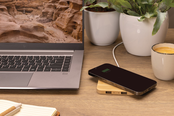 Bambusov brezžični polnilnik Xd Collection 10W, USB priključki