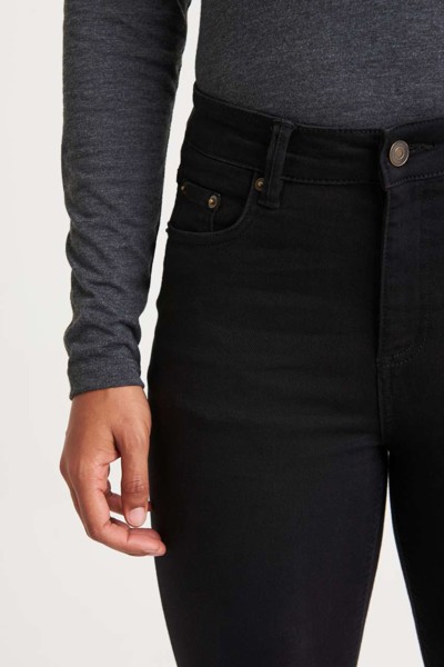 Lara Skinny Jeans - Black / 16-L