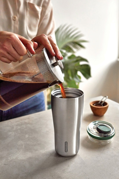 Cestovní nerezový termo hrnek 600ml Black+Blum - Olivově Zelená