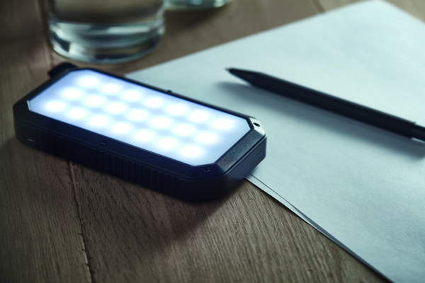 solar charger 8000 mAh Powereight