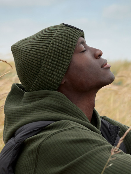 Circular Fashion Patch Beanie - Graphite Grey / Black