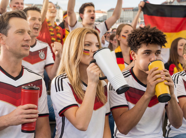 Double wall Howler Cup 700ml. - White