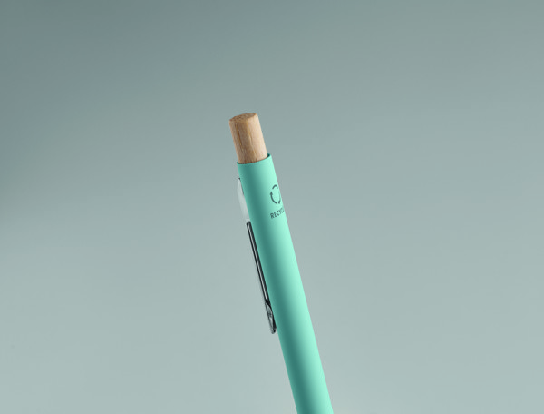 Stylo bille aluminium recyclé Bergamo - Bleu Bébé