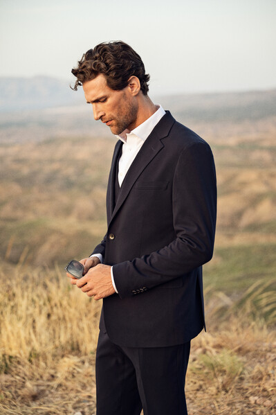 Signature Blazer Black 54L
