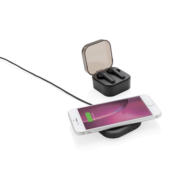 XD - TWS earbuds in wireless charging case