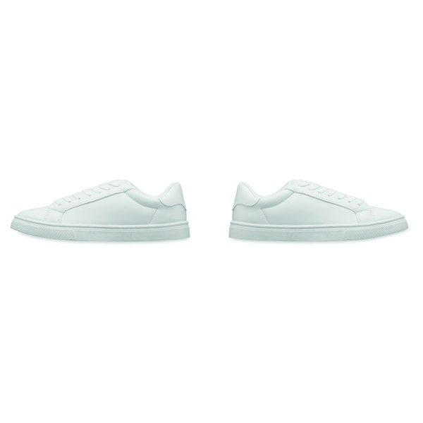 Baskets en PU taille 46 Blancos
