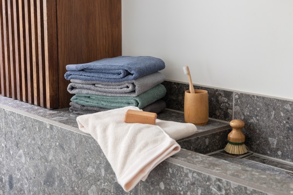 Serviette bain 70x140cm Ukiyo Sakura AWARE™ Made in Europe - Gris