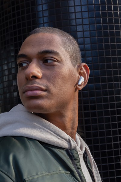 Urban Vitamin Byron ENC earbuds - White