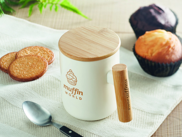 Majest porcelain mug, bamboo lid, 380 ml