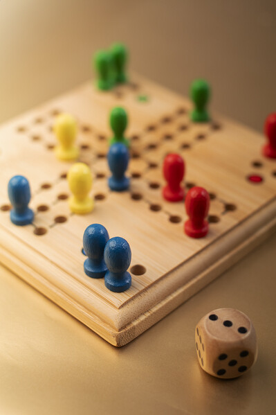 Jeu de petits chevaux Arcus