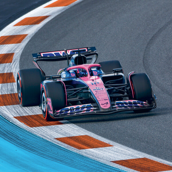 Notique Poznámkový Kalendář Formule – Jiří Křenek 2027, 30 x 30 cm - Východní