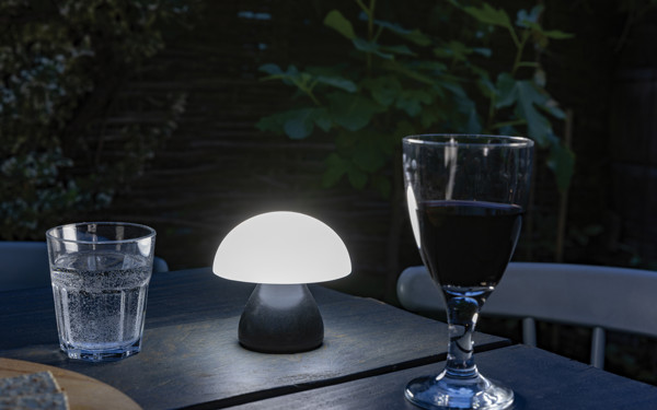 USB stolná lampa Luming z RCS recykl. plastu - Čierna