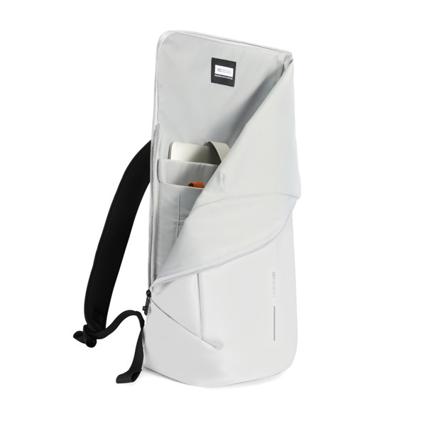 Voděodolný batoh Urban s klopou - Off White / Černá