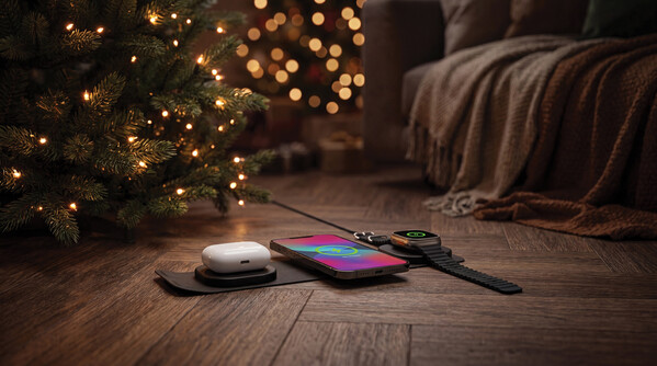 Swiss Peak RCS rplastic 3-in-1 wireless 15W travel charger