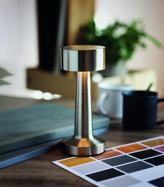 Iron table lamp 12 LED, 1200 mAh Li-Ion battery