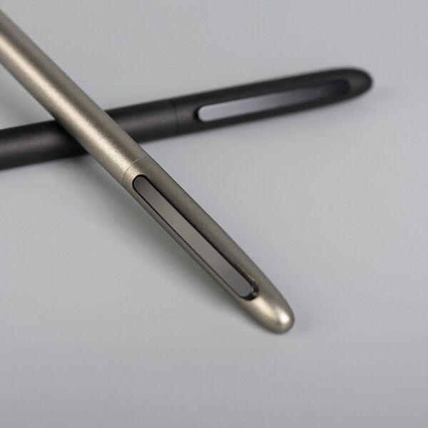 RETRO - BND183 - Stylo à bille en aluminium recyclé
