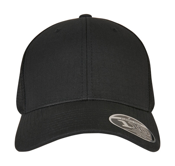 110 Flexfit Ripstop Mesh Cap - Black / ONE SIZE