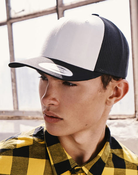 Retro Trucker Colored Front - Red / White / Red / ONE SIZE