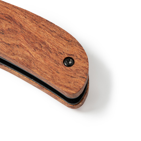 Navaja personalizada de acero inoxidable con hoja negra y empuñadura de madera natural