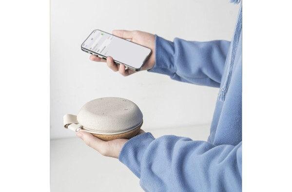 Xoopar Meetair speaker,cork body,dual mics