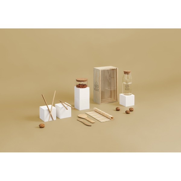 KIT ESSENTIALS. Sada, která spojuje produkty, které jsou nezbytné pro přeměnu vašeho domova na jedinečné místo