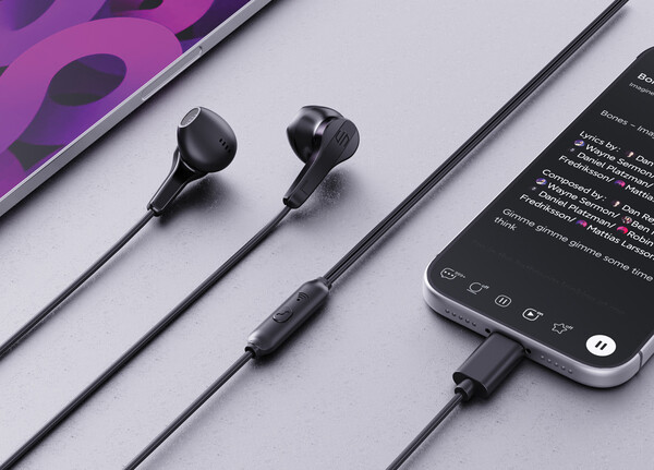 Urban Vitamin Hartford RCS wired earbuds - Black