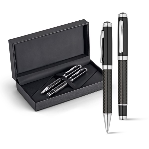 CHESS. Roller pen and ball pen set in metal and carbon fibre with twist mechanism