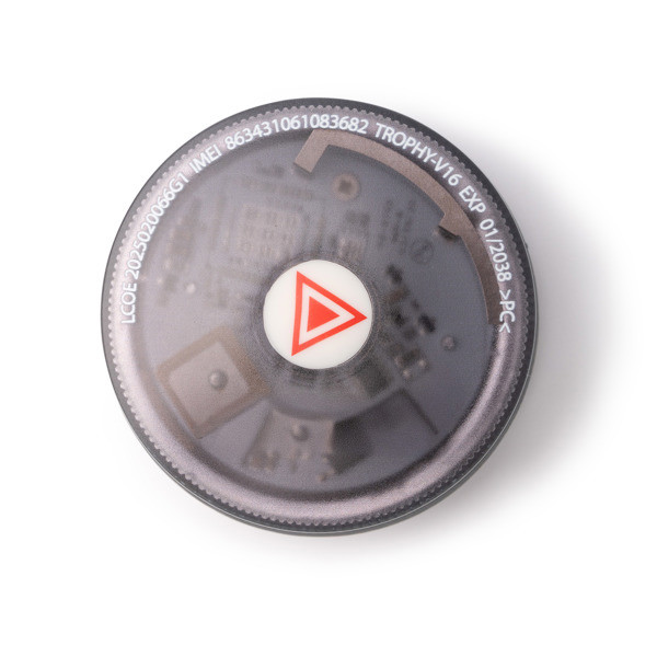 Homologated V16 emergency light with geolocation customised