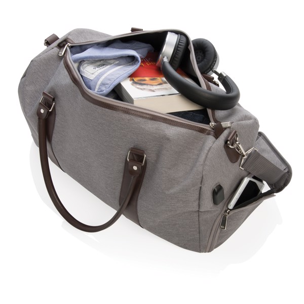 Wochenendtasche mit USB A-Ausgang - Grau