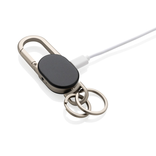 Keyfinder keychain with worldwide locating and USB C