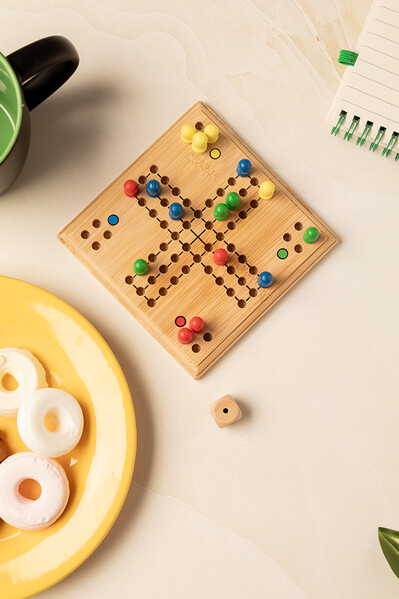 Jeu de petits chevaux Arcus