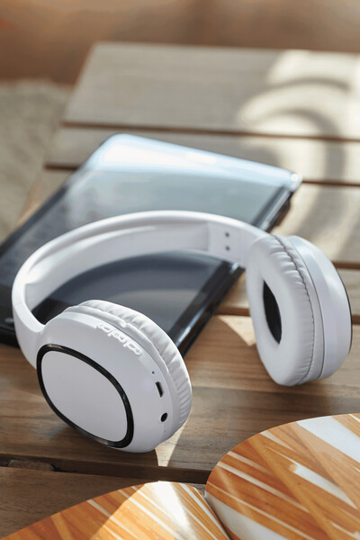 Wireless Headphone Independence