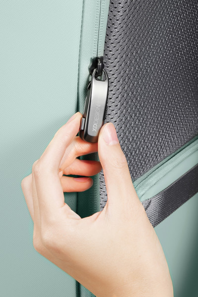 Xd Design Bobby Edge backpack, anti-theft,rPET - Green / Grey