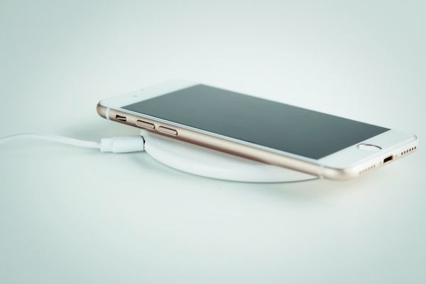 Twing wireless charger 10W, recycled ABS