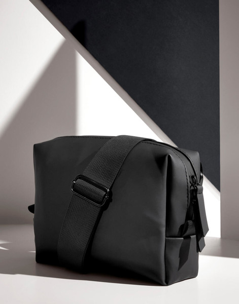 Matte Pu Cross Body Bag - Black / ONE SIZE
