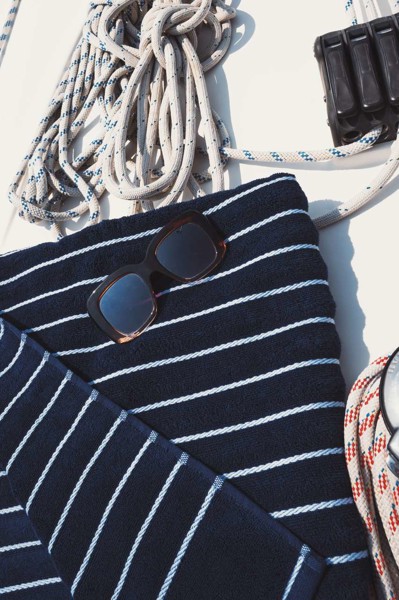 Olima Beach Striped Towel - White / Navy