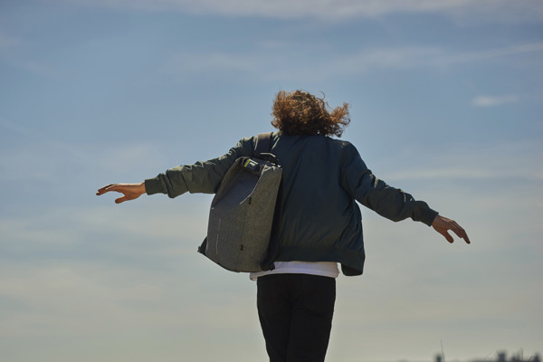 Urban anti-theft cut-proof backpack