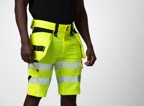 6575 Shorts stretch Yellow/Black C148
