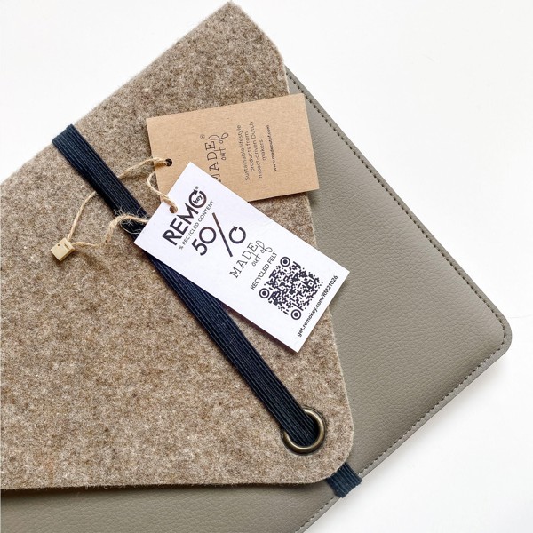 Recycled Felt & Apple Leather Laptop Sleeve 15/16" - Black