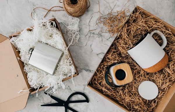 Paper or Wood wool for product packing - from stock