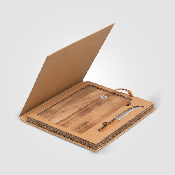 Set Mysa, couteau à fromage suspendu et planche en bambou FSC - 262 x 290 x 25 mm - Bois / Laser