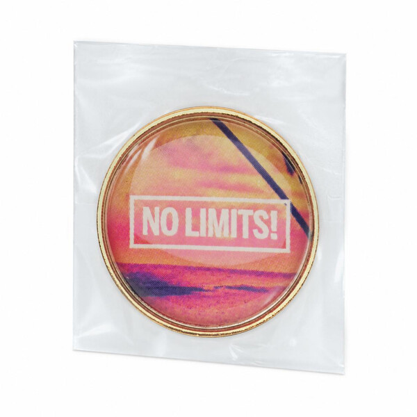Round metal lapel pin with doming - Brass